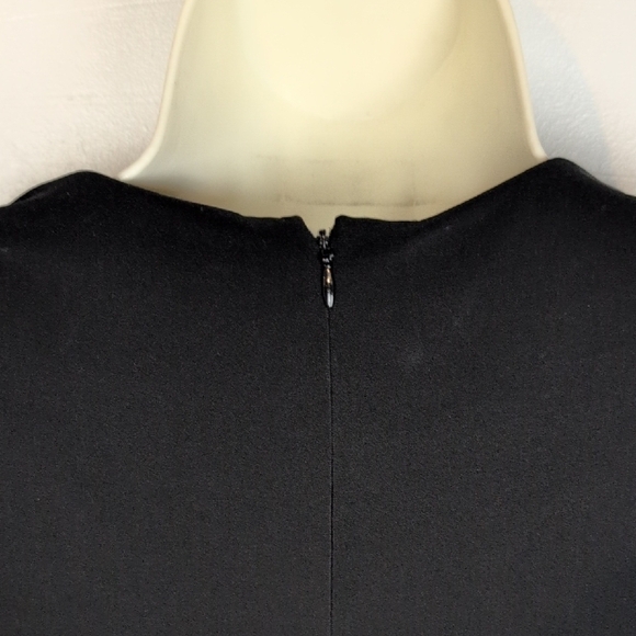 Eliza J Bubble Hem Dress - Picture 6 of 9